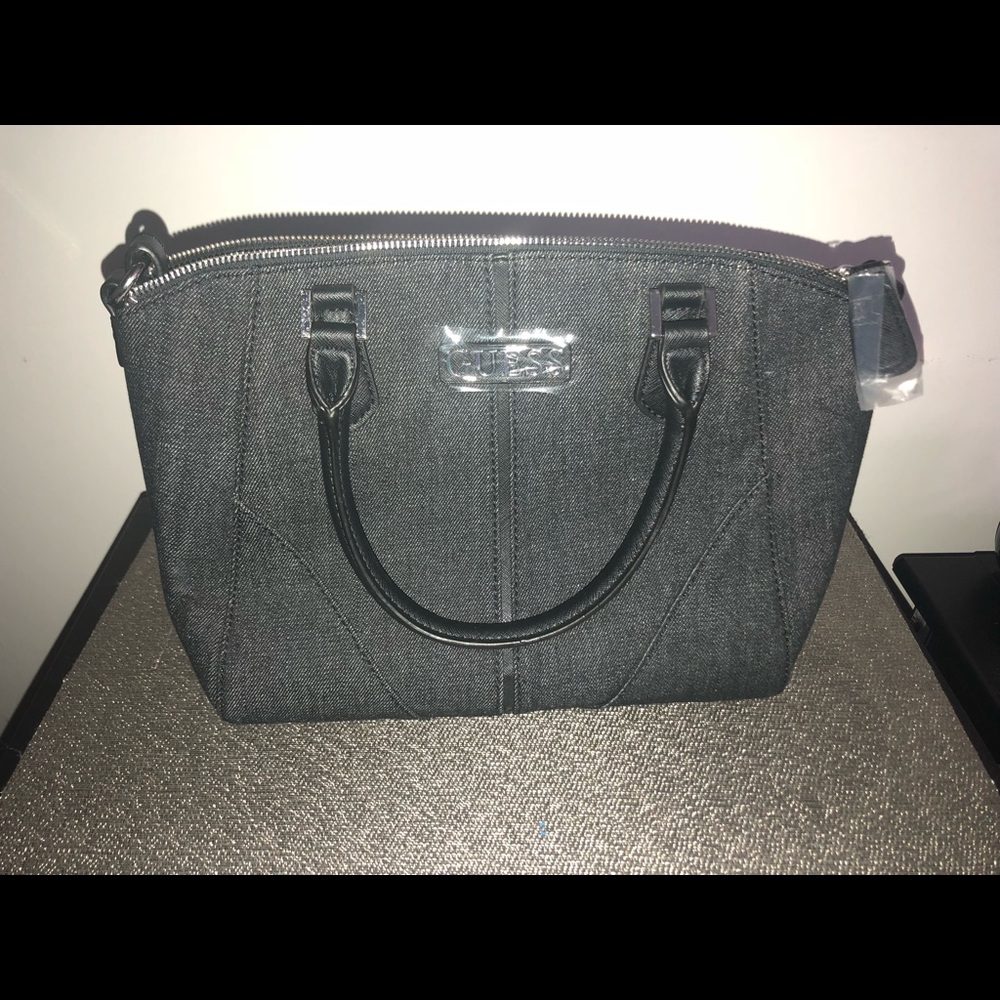 Guess purse